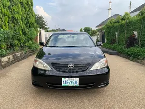 Toyota Camry LE 4dr Sedan (2.4L 4cyl 5M) 2004 Black