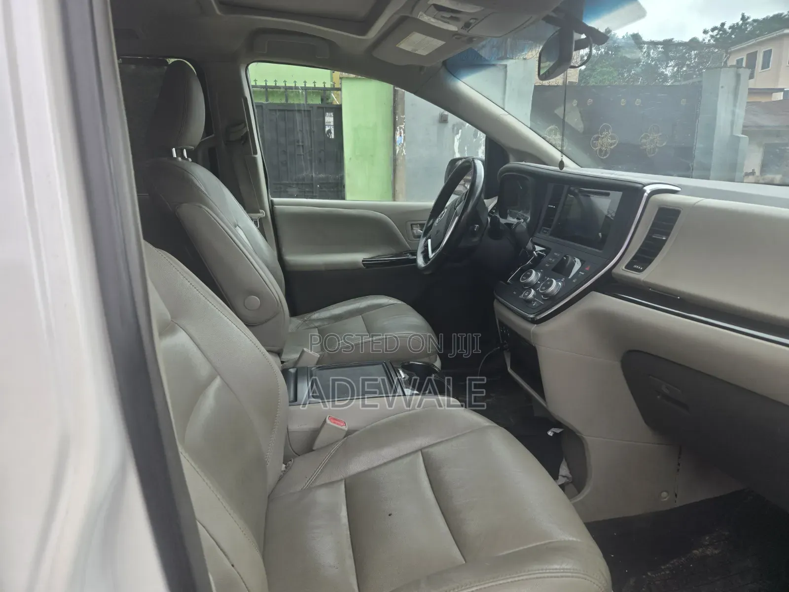 Toyota Sienna 2015 White
