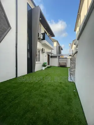 Furnished 4bdrm Duplex in Off Lekki-Epe Expressway for sale