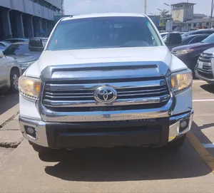 Toyota Tundra 2016 White