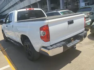 Toyota Tundra 2016 White