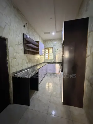 Mini Flat in Thomas Estate ‎ for rent