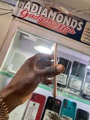 New Apple iPhone 8 256 GB Gold