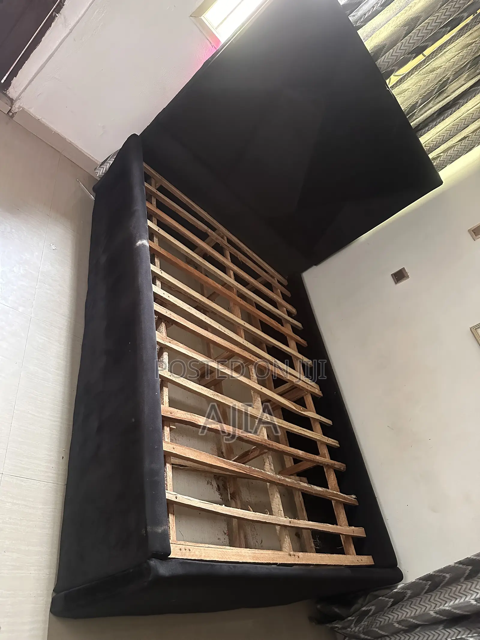4by6 Bedframe (Black) Fairly Used, No Defects