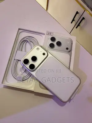 New Apple iPhone 17 Pro 256 GB Silver