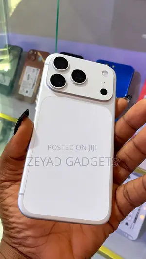 New Apple iPhone 17 Pro 256 GB Silver