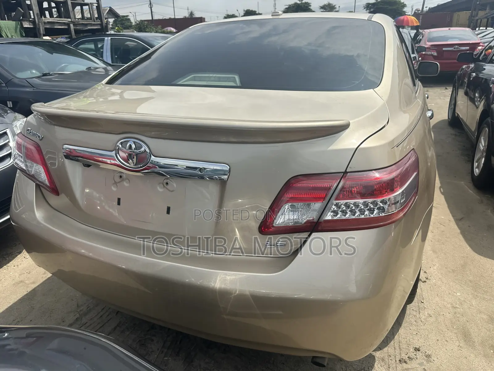 Toyota Camry 2011 Gold
