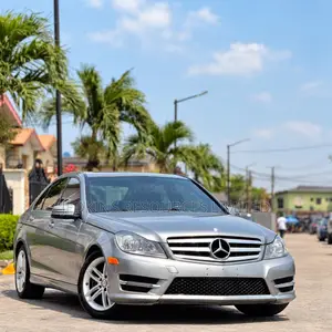 Mercedes-Benz C300 Sport 4Matic Sedan AWD (3.5L 6cyl 7A) 2013 Silver