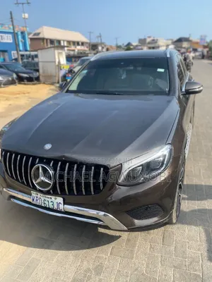 Mercedes-Benz GLC-Class 2017 Brown