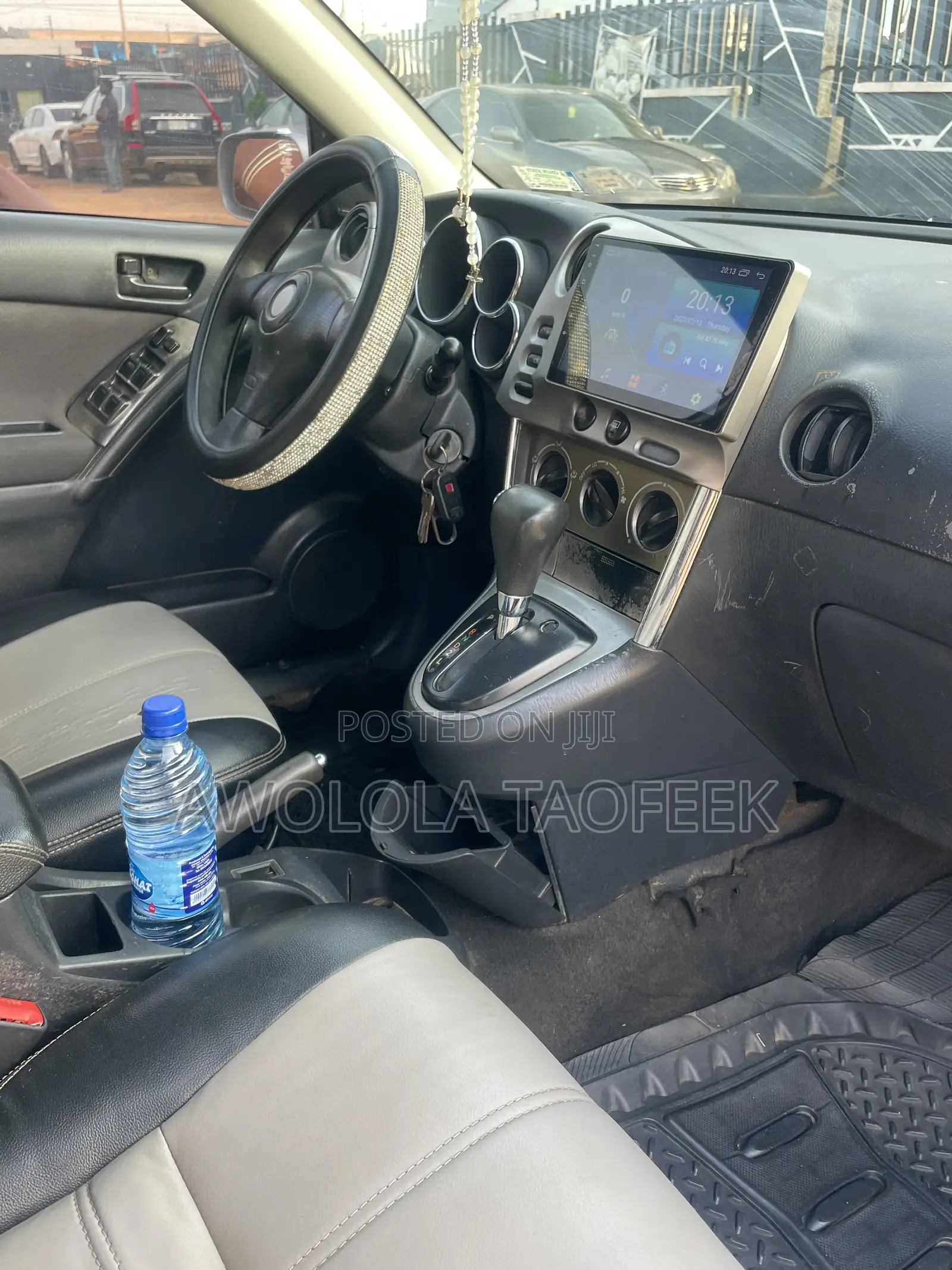 Toyota Matrix Standard FWD (1.8L 4cyl 5M) 2004 Silver