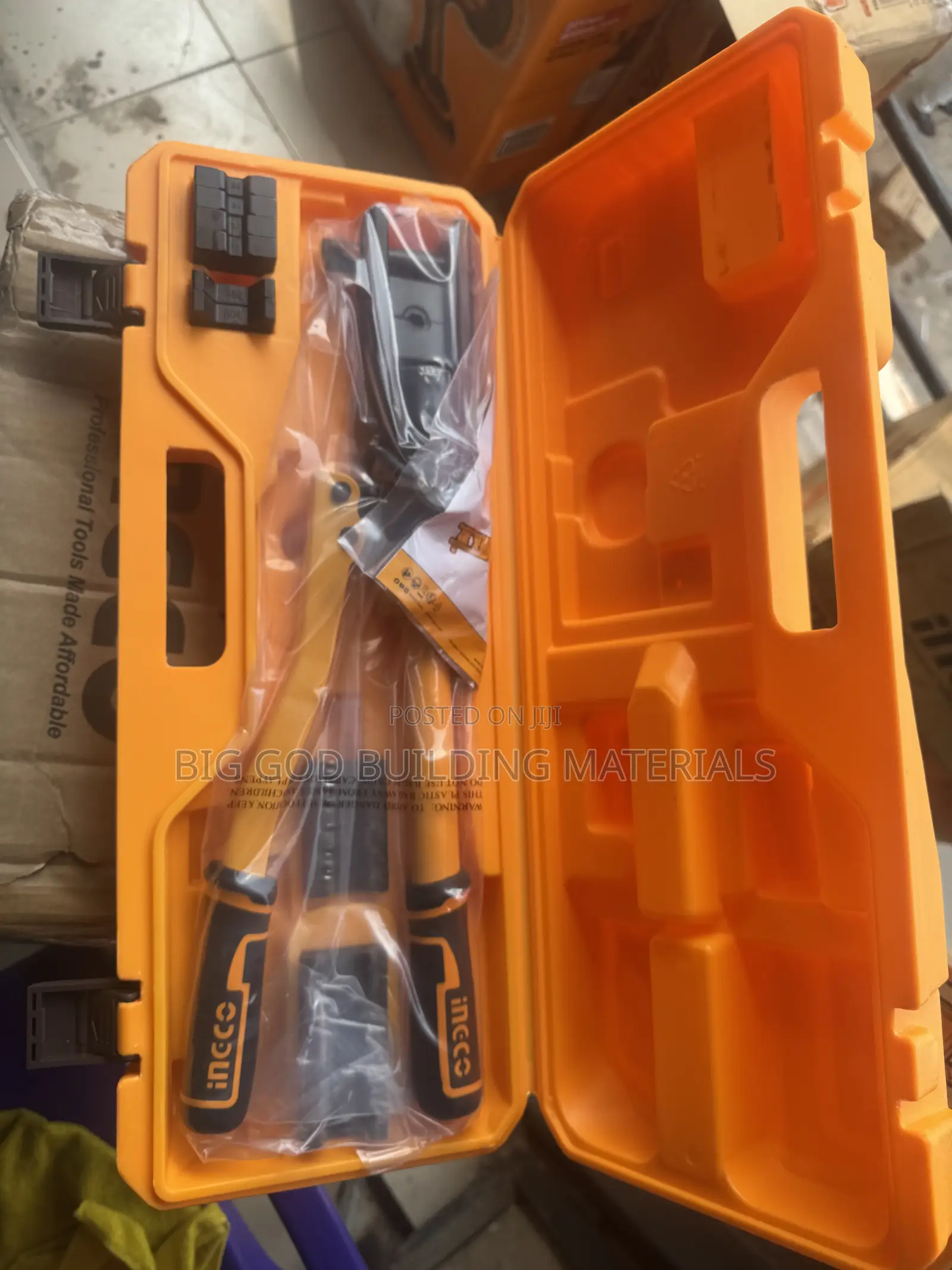 INGCO Hydraulic Crimping Tool (CU16–300mm2)(cable Lock)