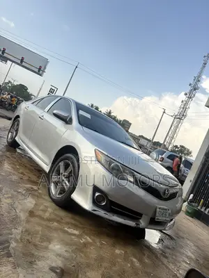 Toyota Camry 2013 Silver