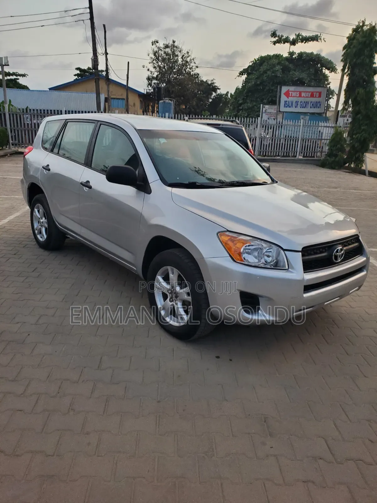 Toyota RAV4 2010 Silver