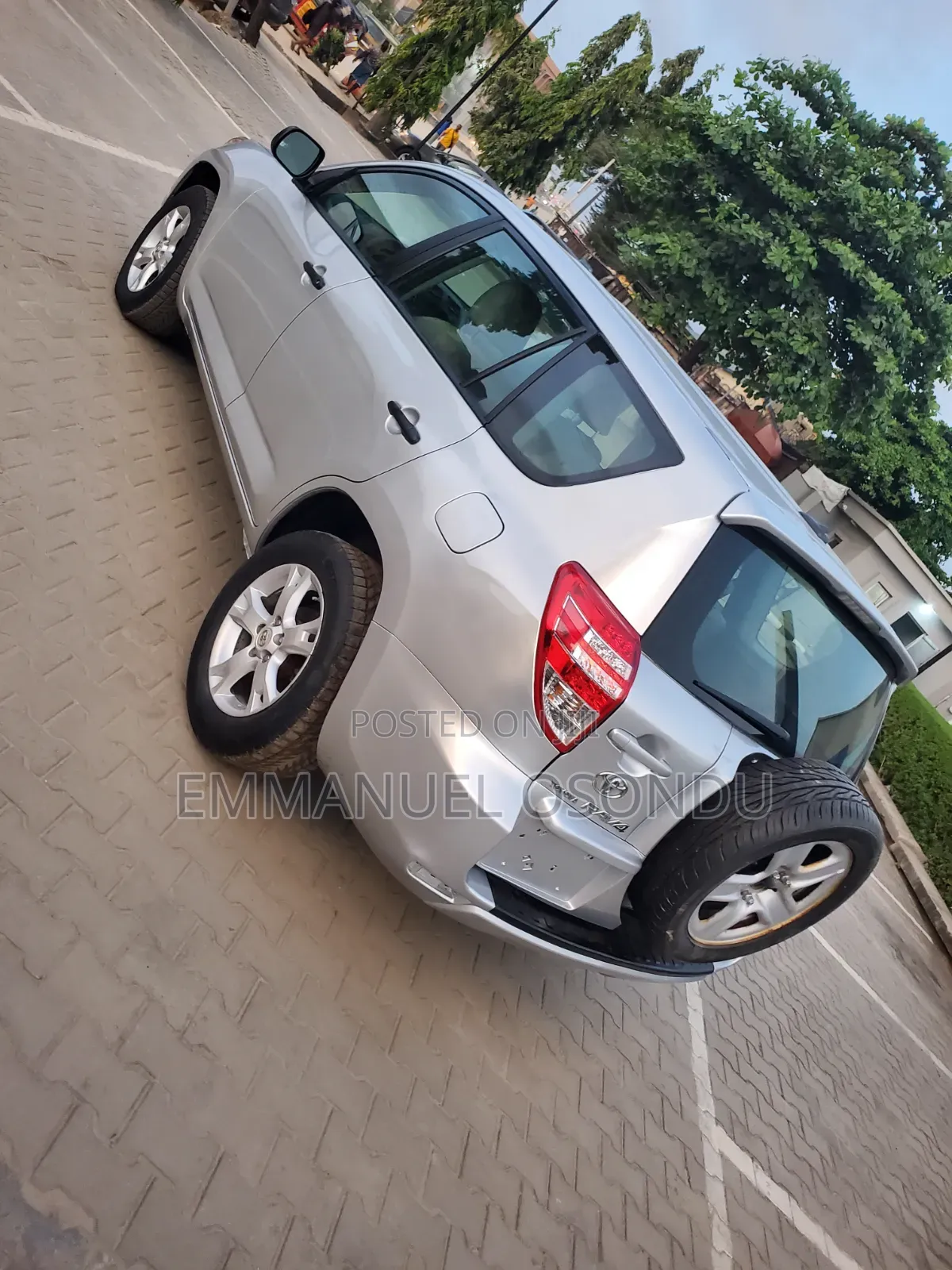 Toyota RAV4 2010 Silver