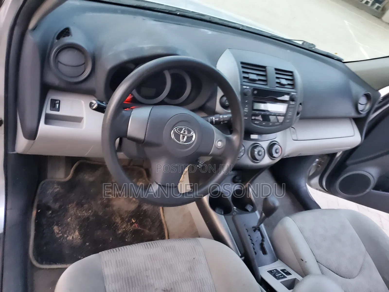 Toyota RAV4 2010 Silver