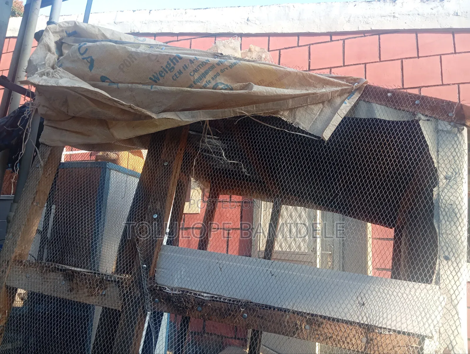 Relocation Sells Double Layer Poultry Cage