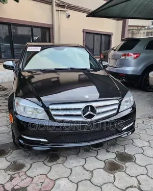 Mercedes-Benz C300 2009 Black