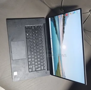 Laptop Dell Precision 15 5520 16GB Intel Core i5 SSD 16 GB