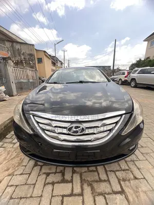 Hyundai Sonata 2011 Black