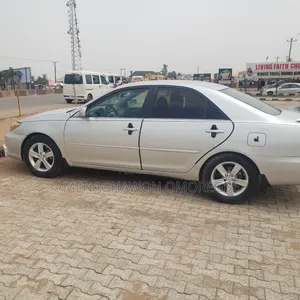 Toyota Camry LE 4dr Sedan (2.4L 4cyl 5A) 2006 Silver