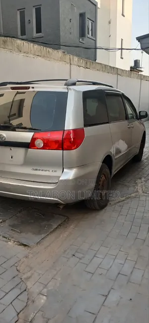 Toyota Sienna CE AWD 2008 Silver
