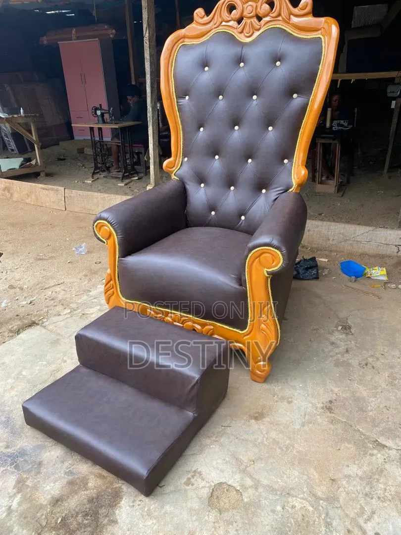 Royal Single Chair