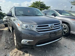 Toyota Highlander 2013 Gray