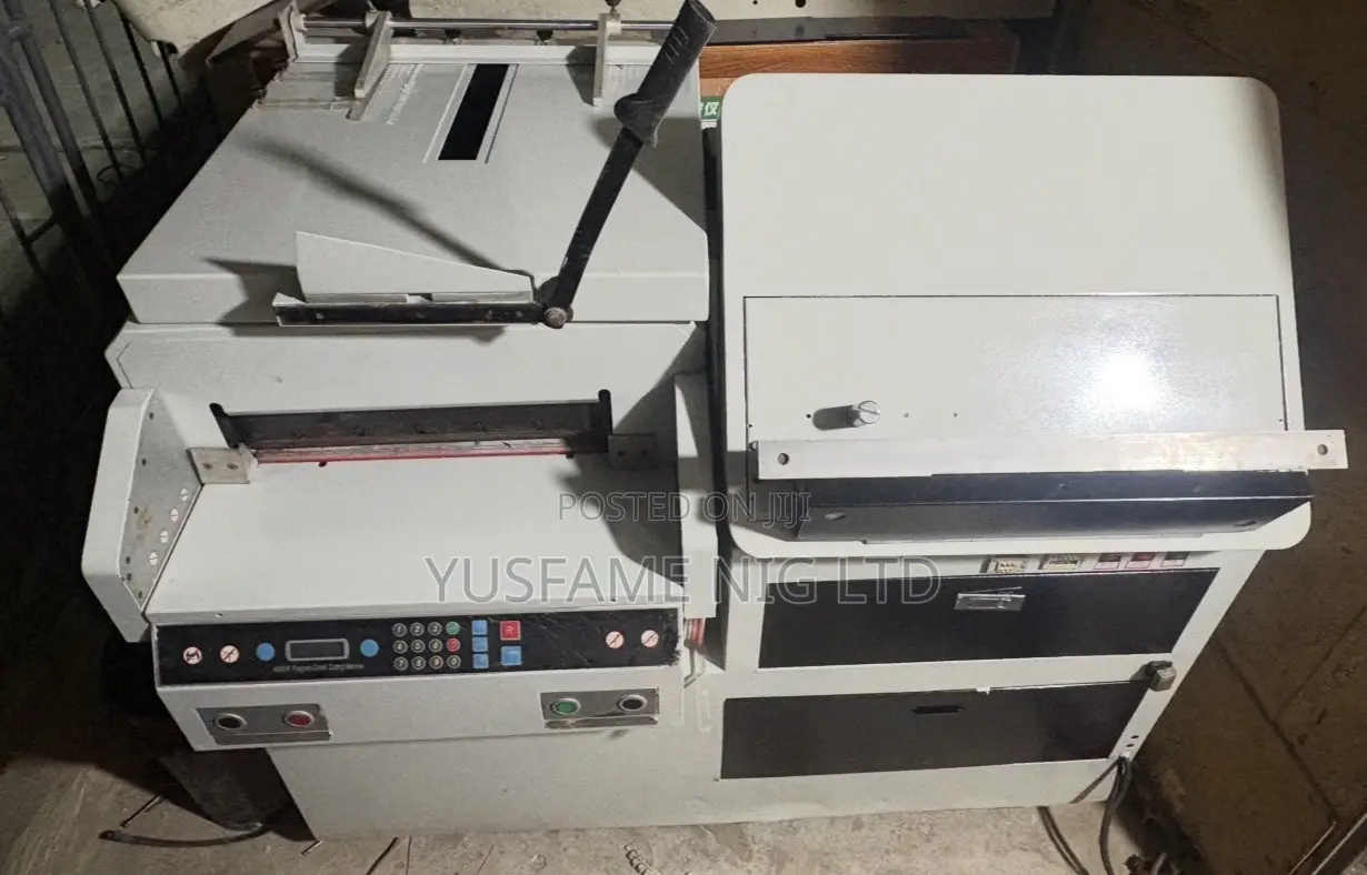 Photo Book Machine