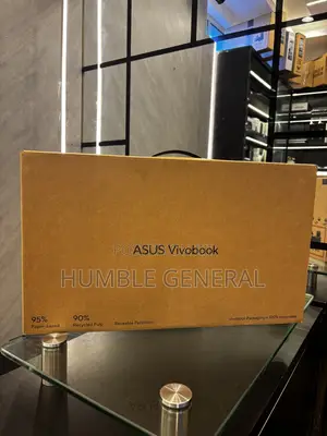 New Laptop Asus Vivobook 17 16GB Intel Core 7 SSD 1T