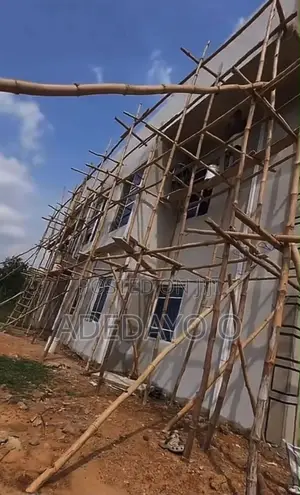 Wall Screeding Services, Smooth Wall Finishing & Surface Preparation