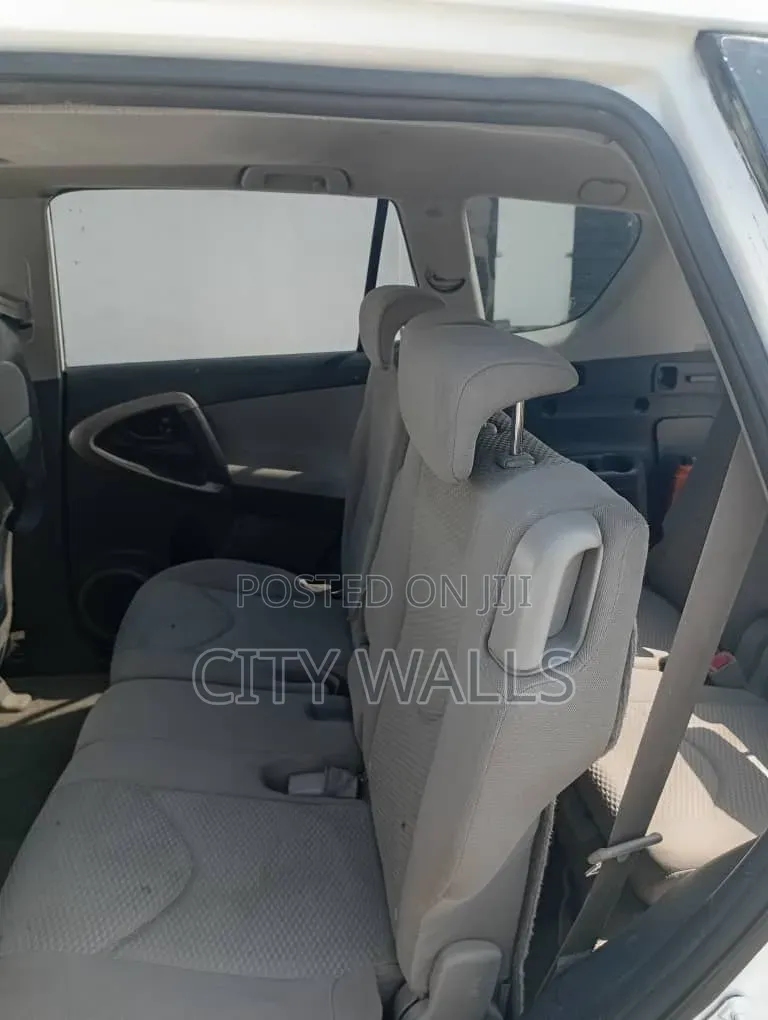 Toyota RAV4 2008 White