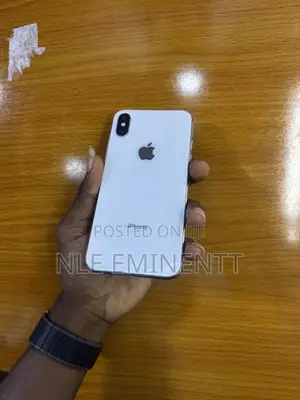 Apple iPhone X 64 GB White