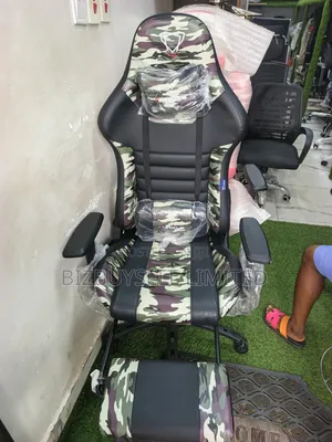 Executive Gaming Chair With Lumbar Support and Footrest.
