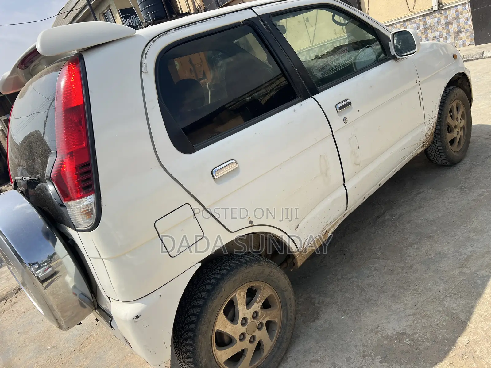 Isuzu Amigo 2004 White