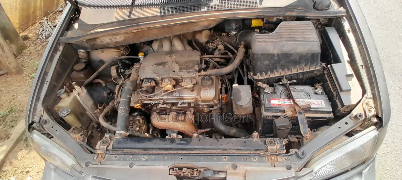 Toyota Sienna XLE & 1 hatch 2000 Gold