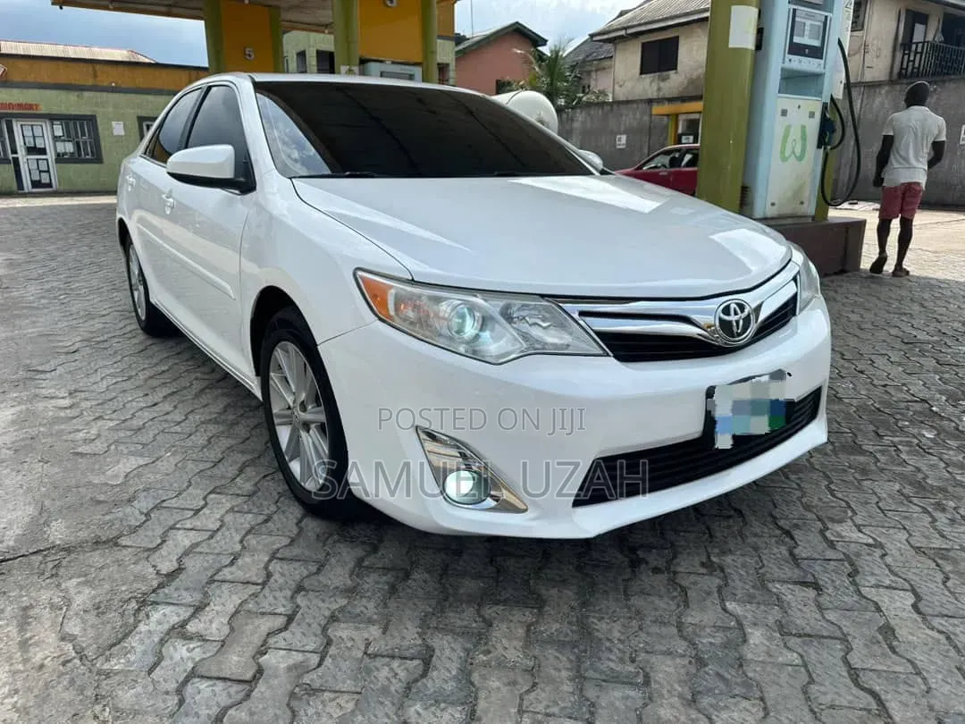 Toyota Camry 2013 White