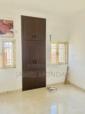 3bdrm Block of Flats in Private Residence, Area 2 for rent