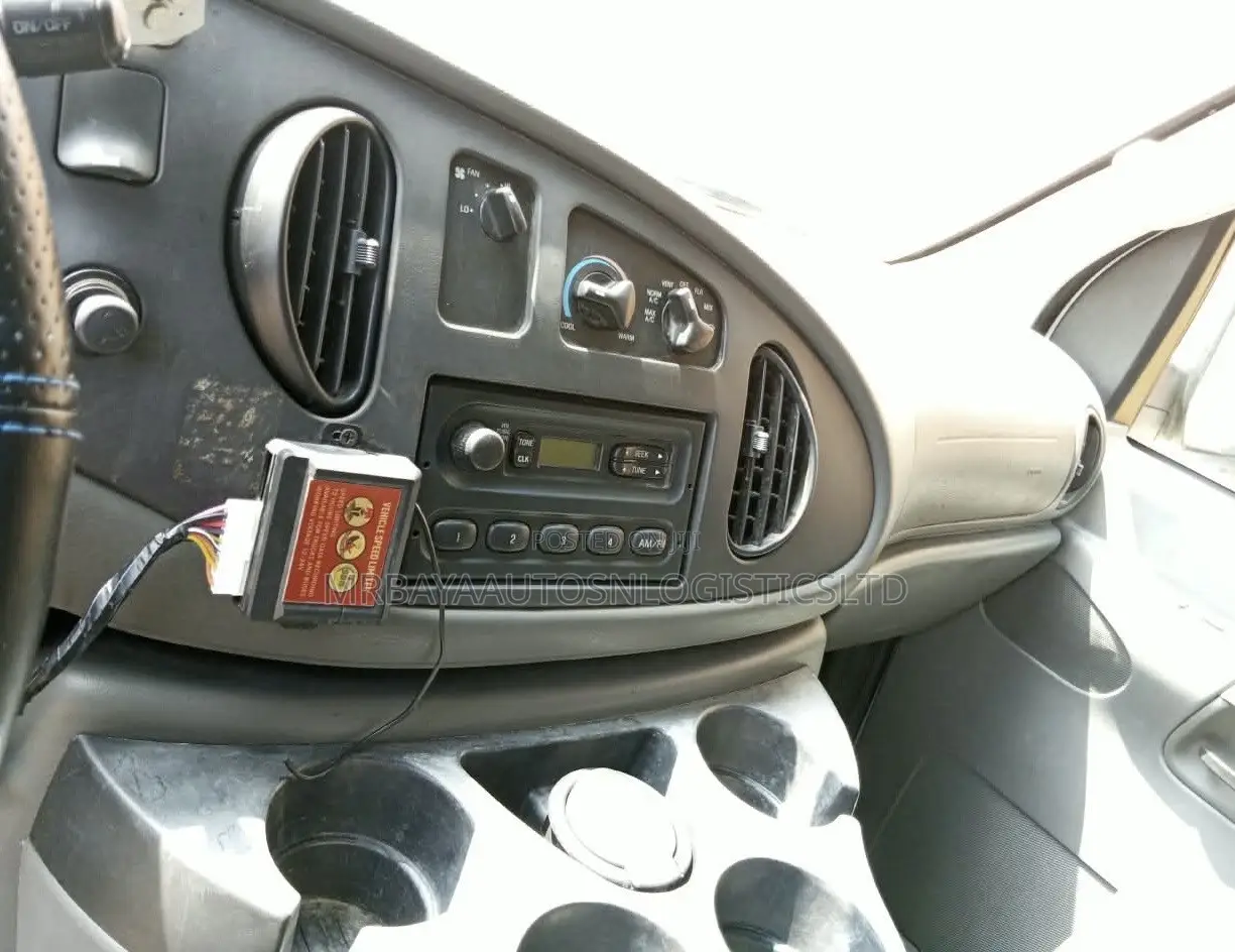 Ford E250 2010 White