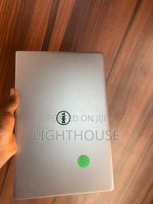 New Laptop Dell XPS 13 8GB Intel Core i5 SSD 256GB
