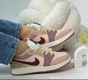 Unisex Casual Nike Sneakers