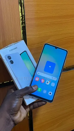 Samsung Galaxy A06 64 GB White