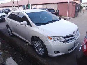Toyota Venza 2012 White