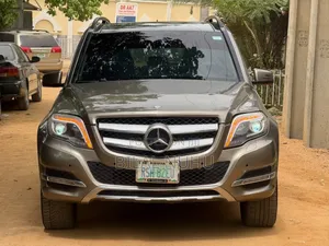 Mercedes-Benz GLK-Class 2014 Gold