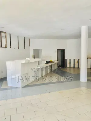 150 Square Meter Office/Resturant Space to Let
