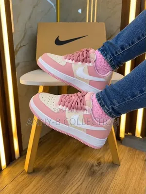 Nike Women's Sneakers for Sale in Nigeria