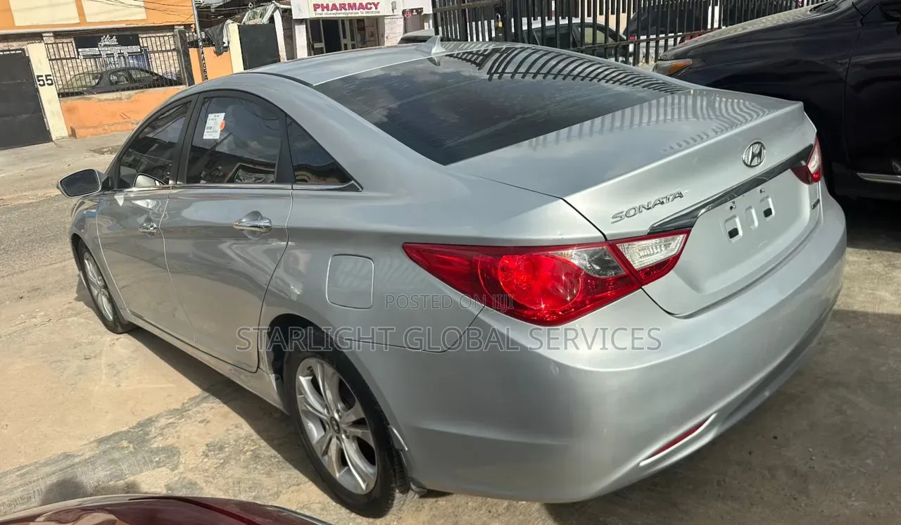 Hyundai Sonata 2013 Silver