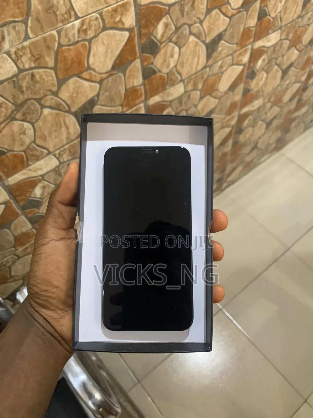 iPhone Xs Screen