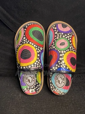Oakzee Africana Slides