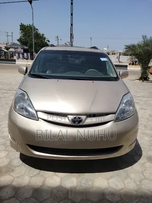 Toyota Sienna 2008 Gold