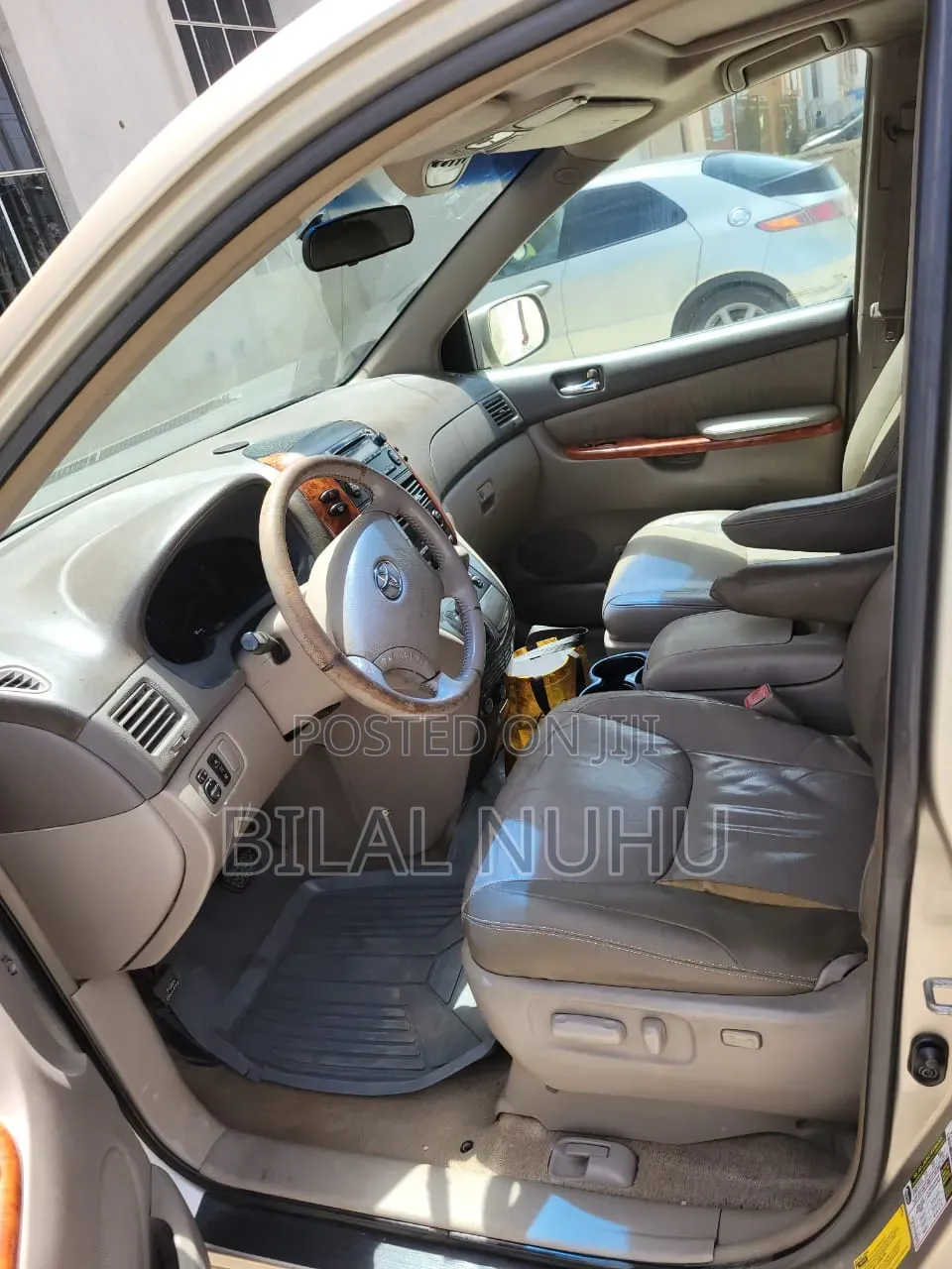 Toyota Sienna 2008 Gold